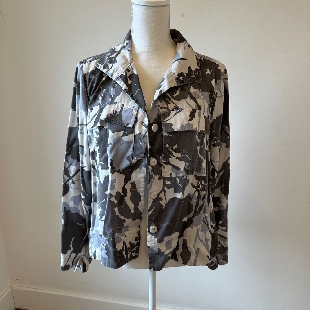 Laurie Felt Gray Monochrome Button Down Shirt